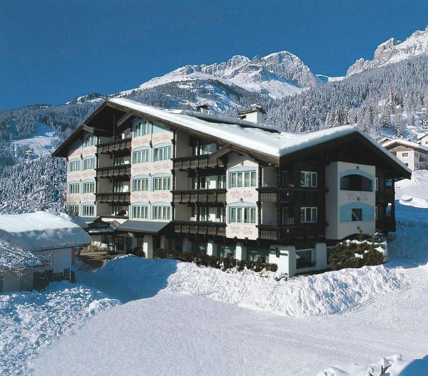 Alpen Hotel Corona Vigo di Fassa Exteriér fotografie
